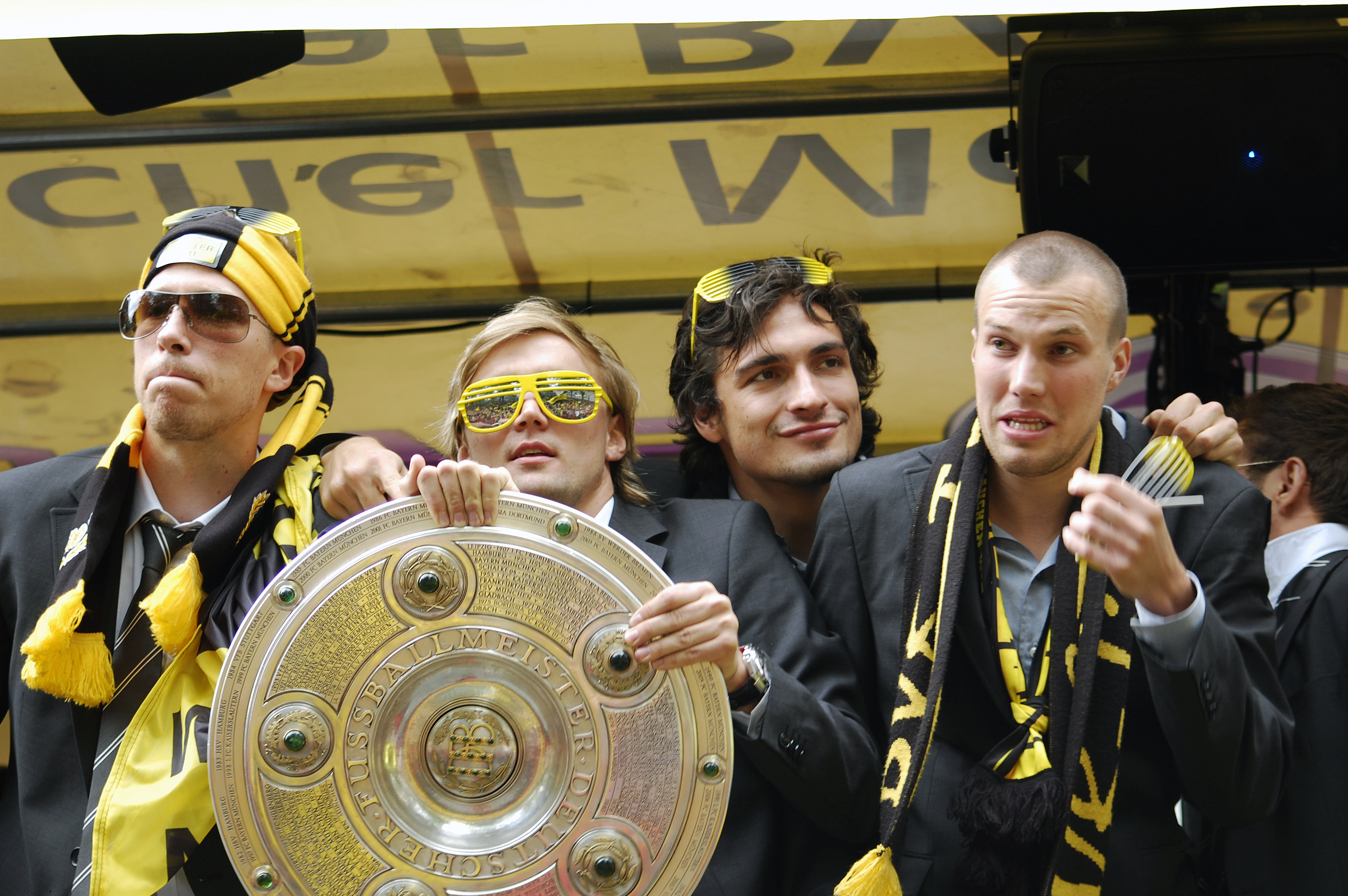 Borussia Dortmund Host Villarreal in UEFA Champions League League Stage Opener
